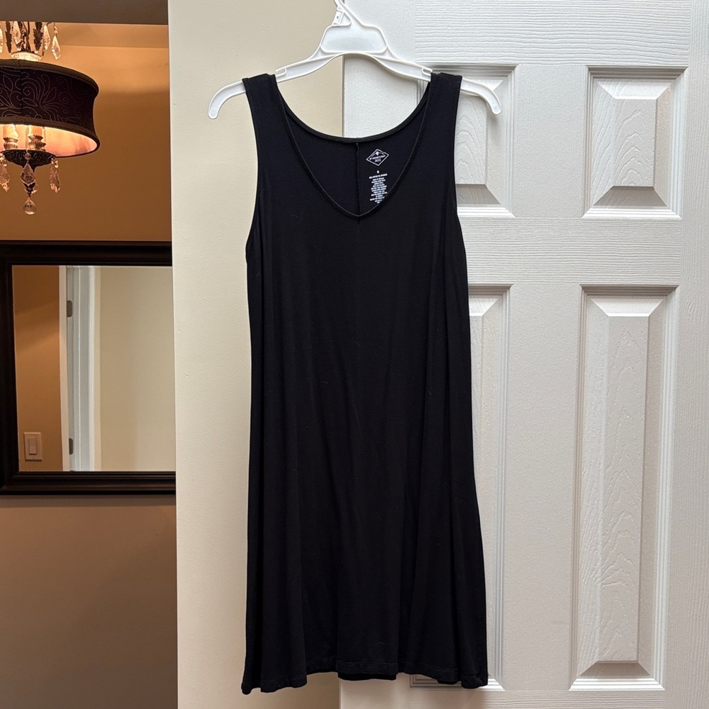 St. John’s Bay dress sleeveless V-neck mini tank dress Small Black  EUC